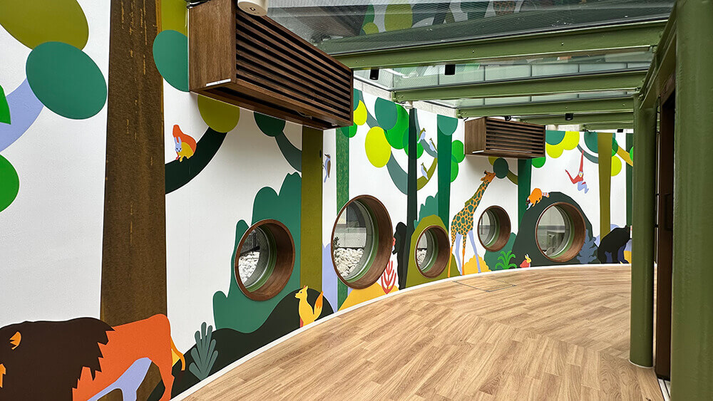 キッズスペースにある屋根付きの建物