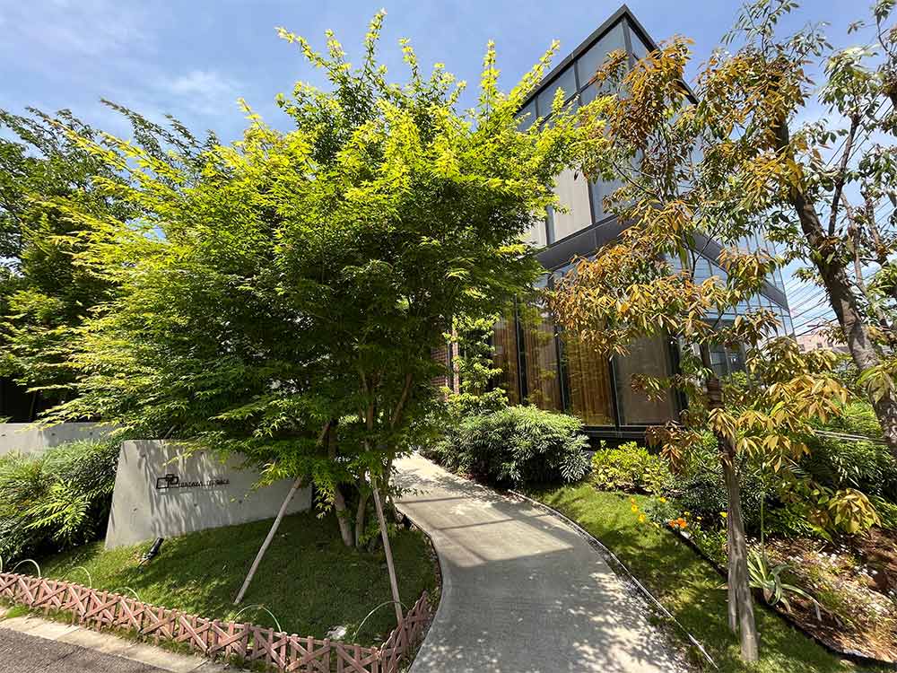 瑞江駅が最寄りの賃貸住宅「和多家テラス」緑と共存するテラスハウス型のセキュリティ